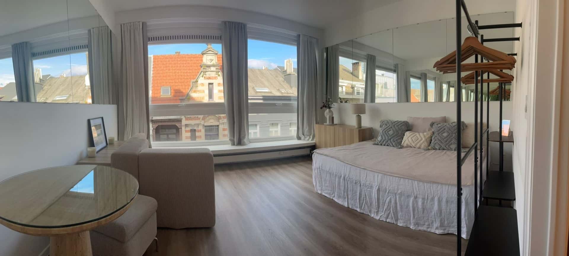 Charming and Very Bright Studio - Louise Area, Brussels